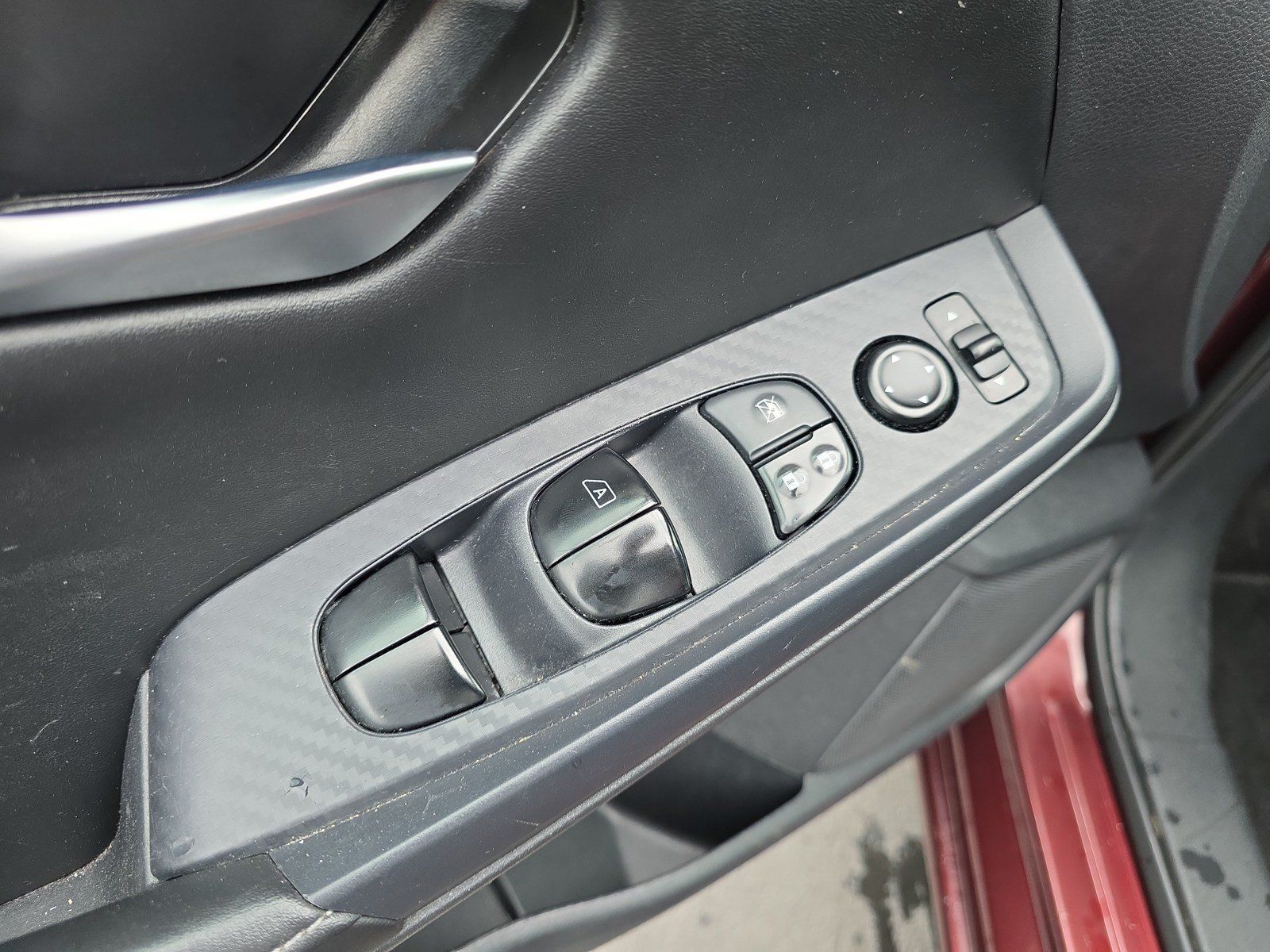 Used 2024 Nissan Sentra SV FWD image 11