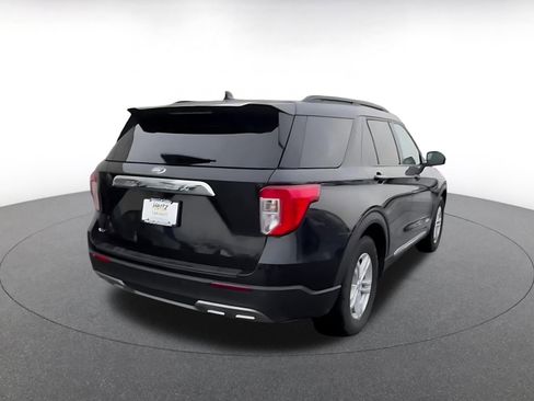 Used 2024 Ford Explorer XLT w/ Equipment Group 202A RWD image 14