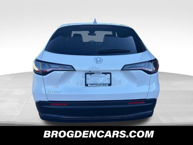 New 2027 Honda HR-V LX image 8