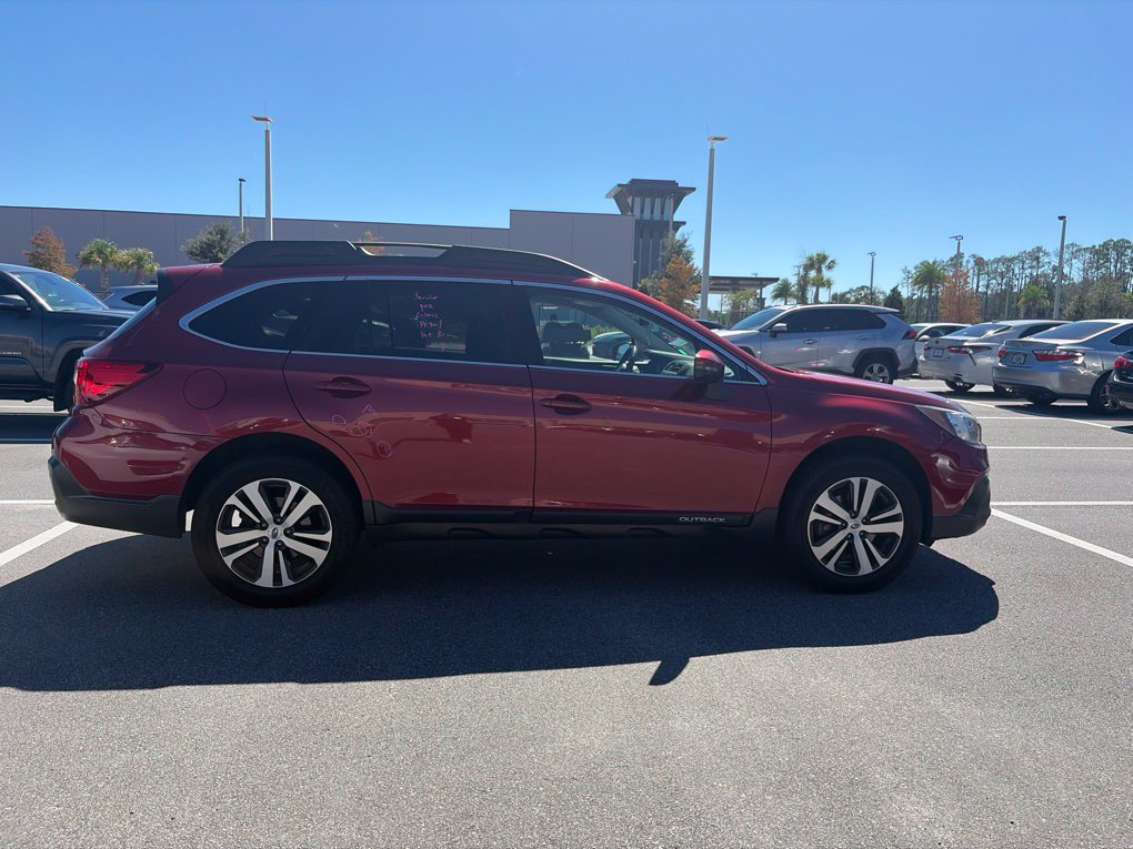 Used 2019 Subaru Outback 2.5i Limited AWD/4WD image 2