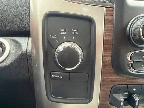 Used 2015 RAM 2500 Laramie AWD/4WD image 16