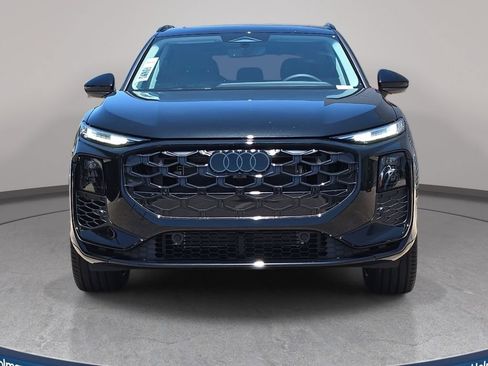 New 2026 Audi Q3 quattro 2.0T AWD/4WD image 2