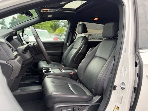 Used 2025 Honda Odyssey Sport-L image 27
