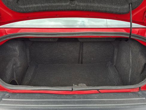 Used 2016 Dodge Challenger R/T image 9