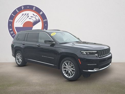 Used 2024 Jeep Grand Cherokee L Summit w/ Rear Seat Video Group I AWD/4WD image 1