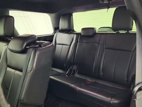 Used 2019 Ford Expedition XLT w/ Equipment Group 201A RWD image 19