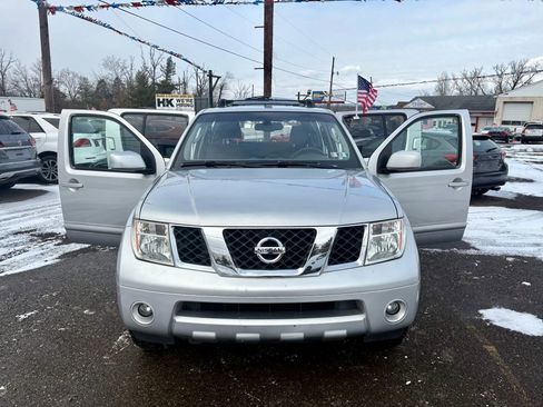 Used 2005 Nissan Pathfinder SE w/ (G01) SE Comfort Pkg image 9
