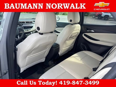 Used 2023 Buick Encore GX Preferred w/ Cold Weather Comfort Package FWD image 77
