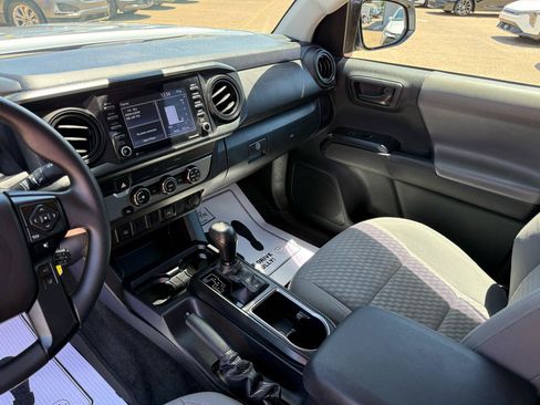 Used 2021 Toyota Tacoma SR RWD image 11