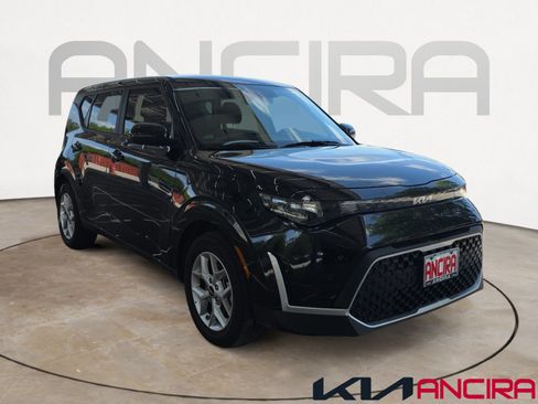 Certified 2025 Kia Soul LX w/ LX Technology Package FWD image 1