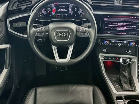 Used 2023 Audi Q3 2.0T Premium Plus w/ Premium Plus Package AWD/4WD image 5