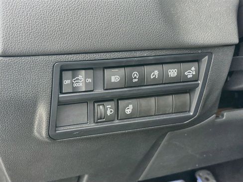 Used 2024 Toyota Tundra Limited w/ TRD Off-Road Package AWD/4WD image 12