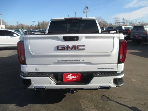 Used 2022 GMC Sierra 1500 Denali image 5