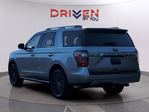 Used 2021 Ford Expedition Limited AWD/4WD image 3