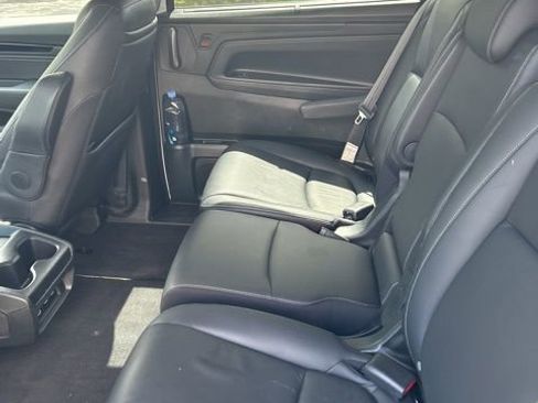 Used 2024 Honda Odyssey Touring image 5