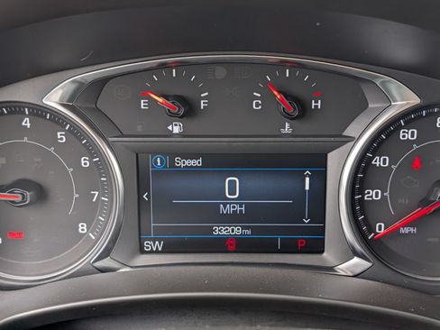 Used 2023 GMC Terrain SLE w/ Driver Convenience Package AWD/4WD image 28