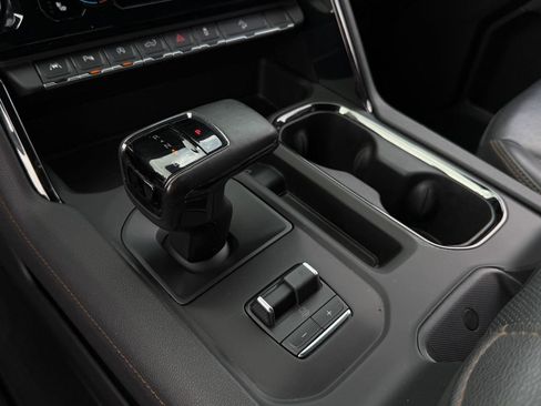 Used 2025 GMC Sierra 1500 AT4 AWD/4WD image 15