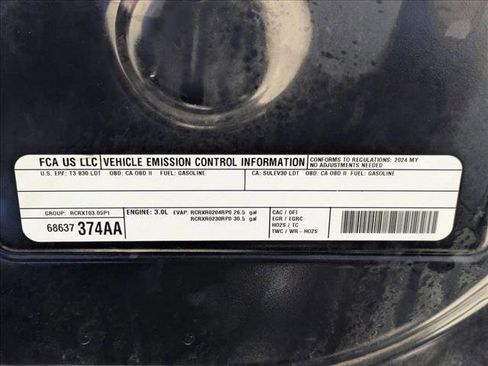 Used 2024 Jeep Wagoneer Series II w/ Flexible Seating Group image 25