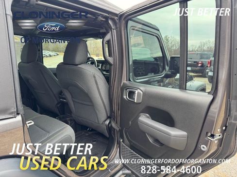 Used 2025 Jeep Wrangler Sport image 13