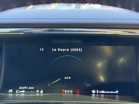 Used 2019 Lincoln Navigator Reserve image 28