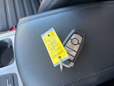 Used 2022 Ford Edge SEL w/ Convenience Package image 23