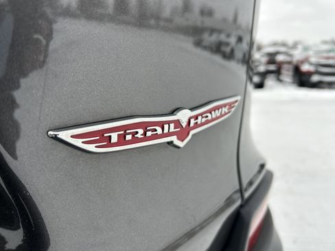 Used 2020 Jeep Cherokee Trailhawk w/ Comfort & Convenience Group image 26