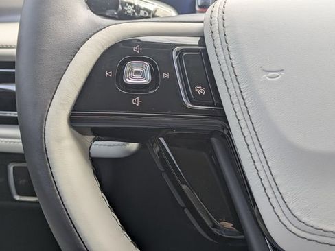 New 2026 Lincoln Aviator 2WD w/ Jet Appearance Package image 24