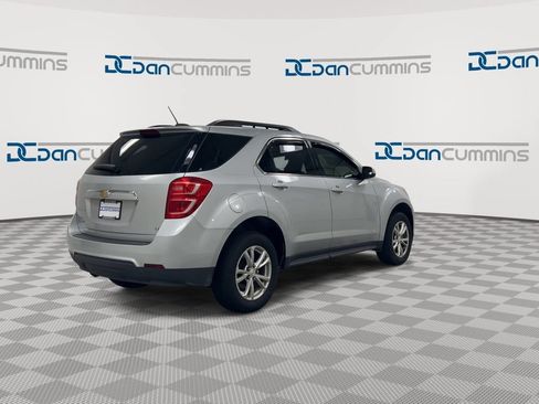 Used 2017 Chevrolet Equinox LT FWD image 8