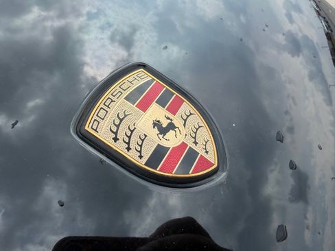 Used 2014 Porsche Cayenne S image 32