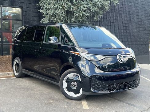 Used 2025 Volkswagen ID. Buzz Pro S image 6