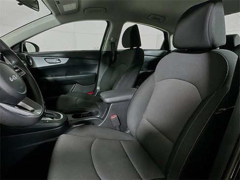 Used 2024 Kia Forte LXS w/ LXS Technology Package image 11