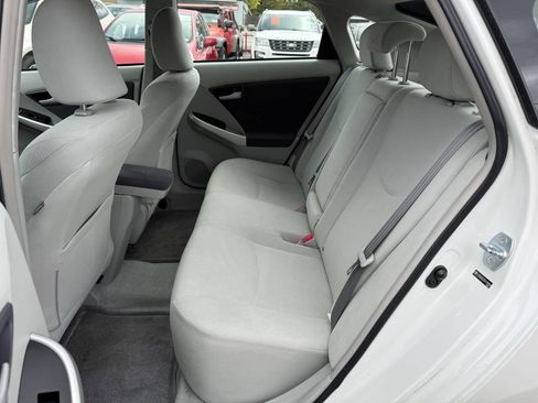 Used 2011 Toyota Prius Three image 7