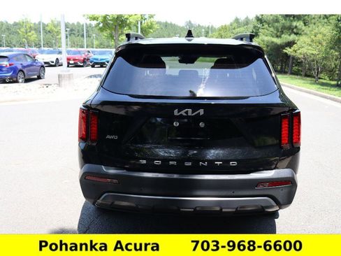 Used 2022 Kia Sorento S image 6