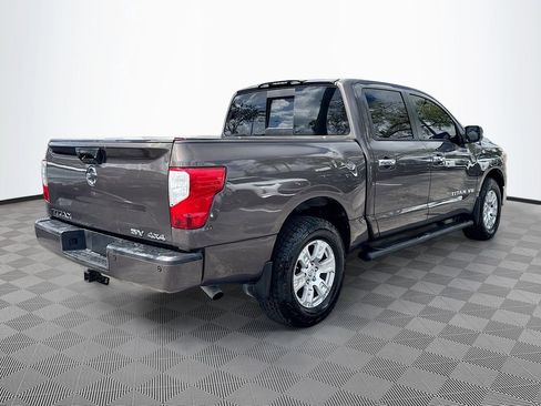 Used 2019 Nissan Titan SV w/ SV Convenience Package AWD/4WD image 6