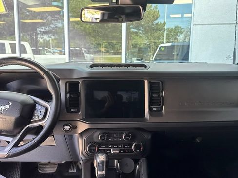 Used 2025 Ford Bronco Badlands AWD/4WD image 7