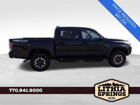 Used 2023 Toyota Tacoma TRD Off-Road w/ Technology Package image 11