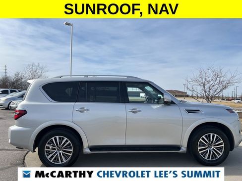 Used 2024 Nissan Armada SL image 16