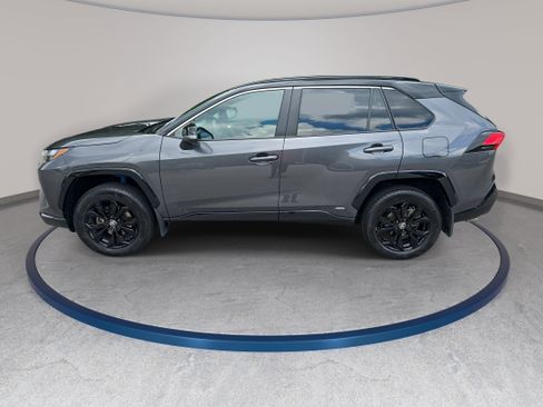 Used 2024 Toyota RAV4 XSE AWD/4WD image 8