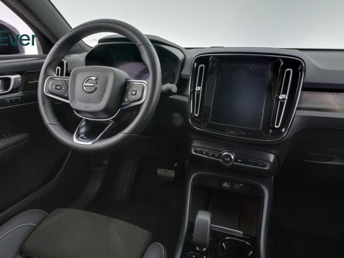 Used 2023 Volvo C40 P8 Recharge Ultimate AWD/4WD image 25