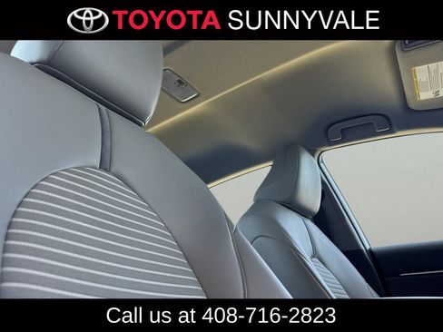 Used 2019 Toyota Camry SE FWD image 21