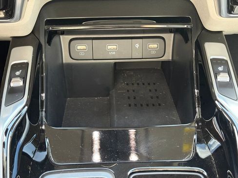Certified 2023 Kia Sorento SX FWD image 26