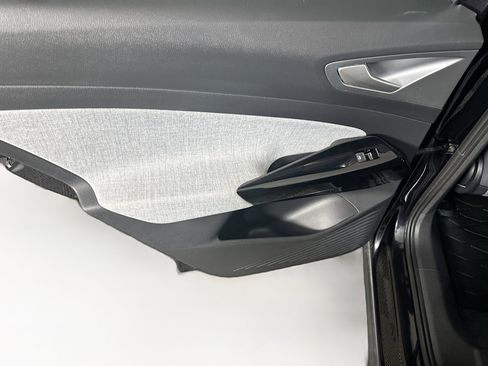 Used 2023 Volkswagen ID.4 Pro image 25