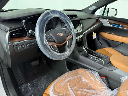 New 2026 Cadillac XT5 Premium Luxury w/ Driver Assist Package image 9