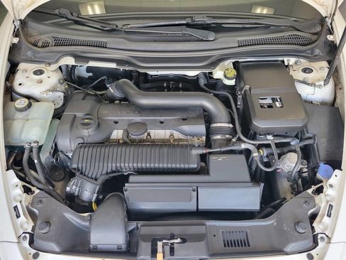 Used 2012 Volvo C70 T5 image 29