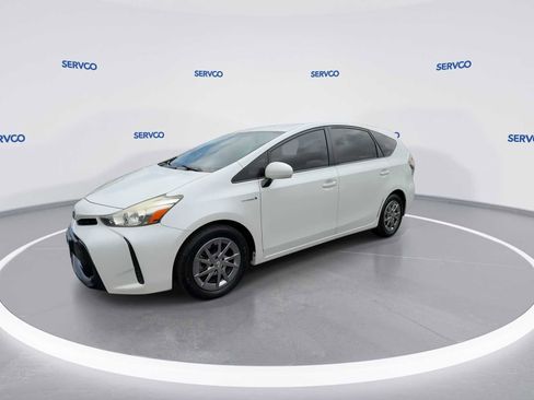 Used 2016 Toyota Prius V Two FWD image 4