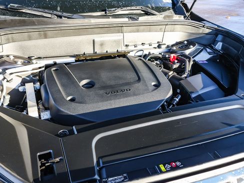 Used 2024 Volvo XC90 B6 Plus w/ Protection Package Premier image 37