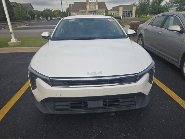 Used 2025 Kia K4 FWD image 2