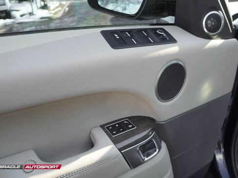 Used 2014 Land Rover Range Rover Sport HSE image 16