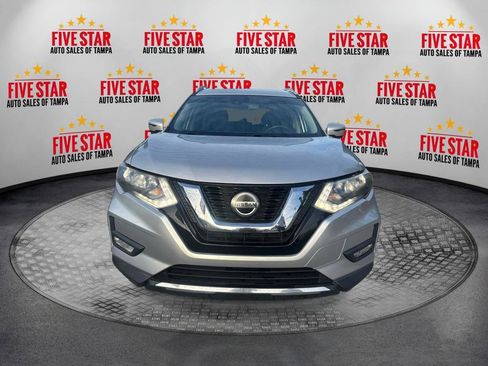 Used 2018 Nissan Rogue SL FWD image 2