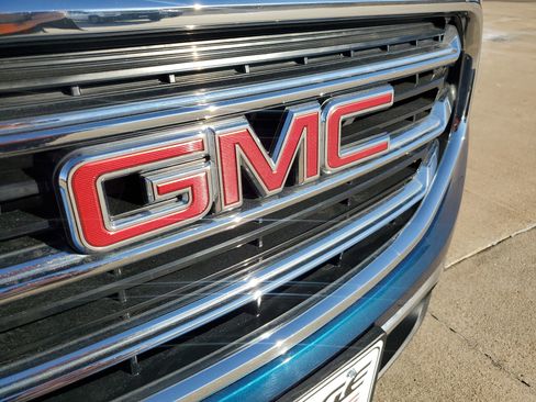 Used 2019 GMC Terrain SLT w/ Preferred Package image 37